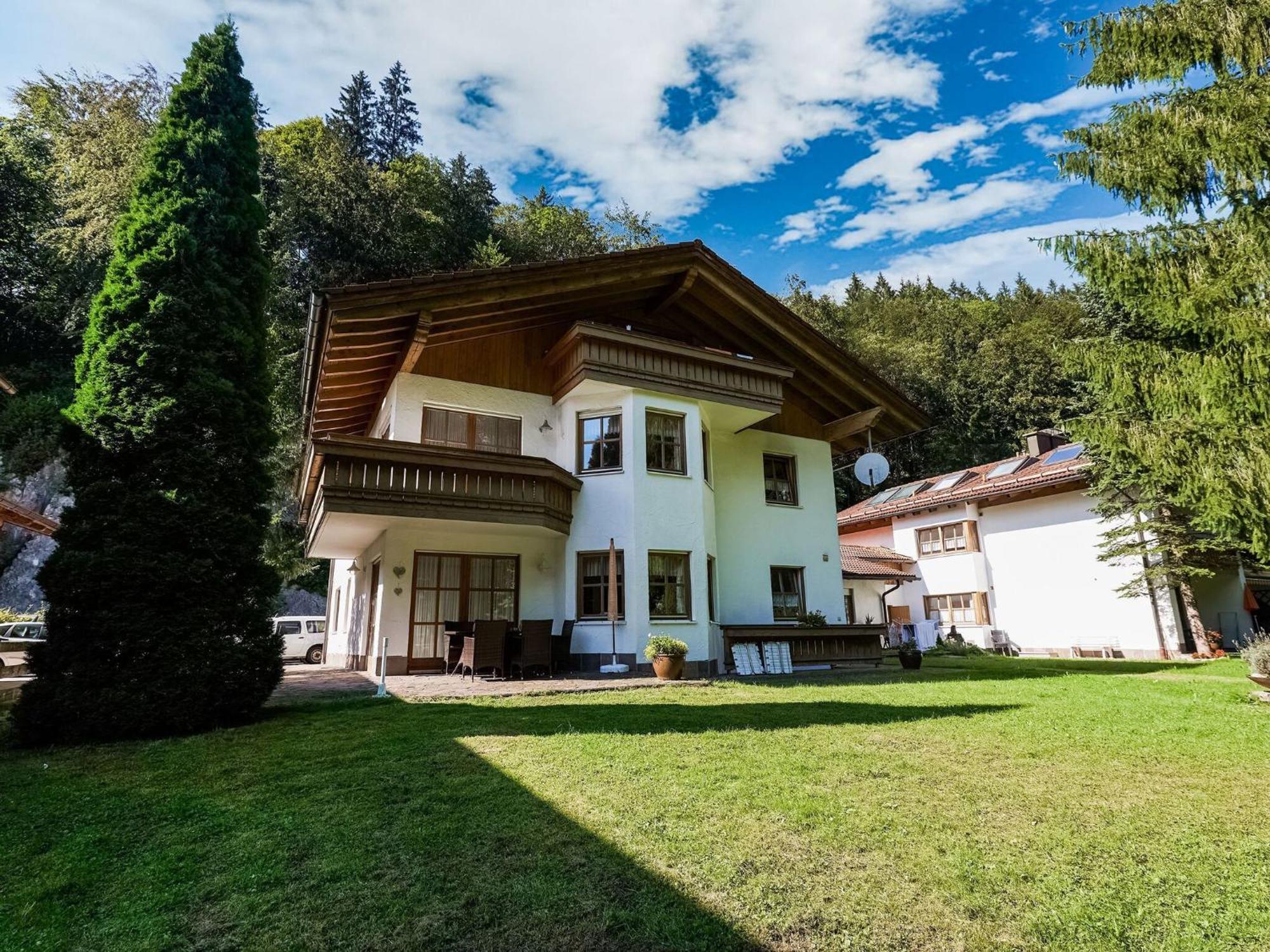 Apartment With Balcony In Schoenau Am Koenigssee Exteriör bild