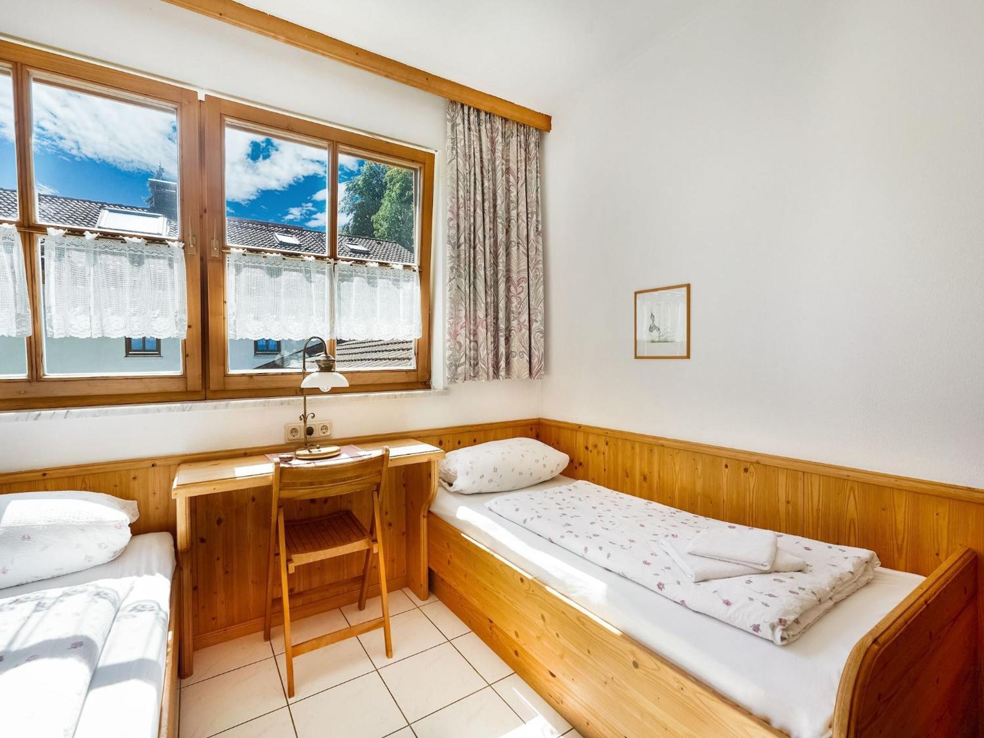 Apartment With Balcony In Schoenau Am Koenigssee Exteriör bild