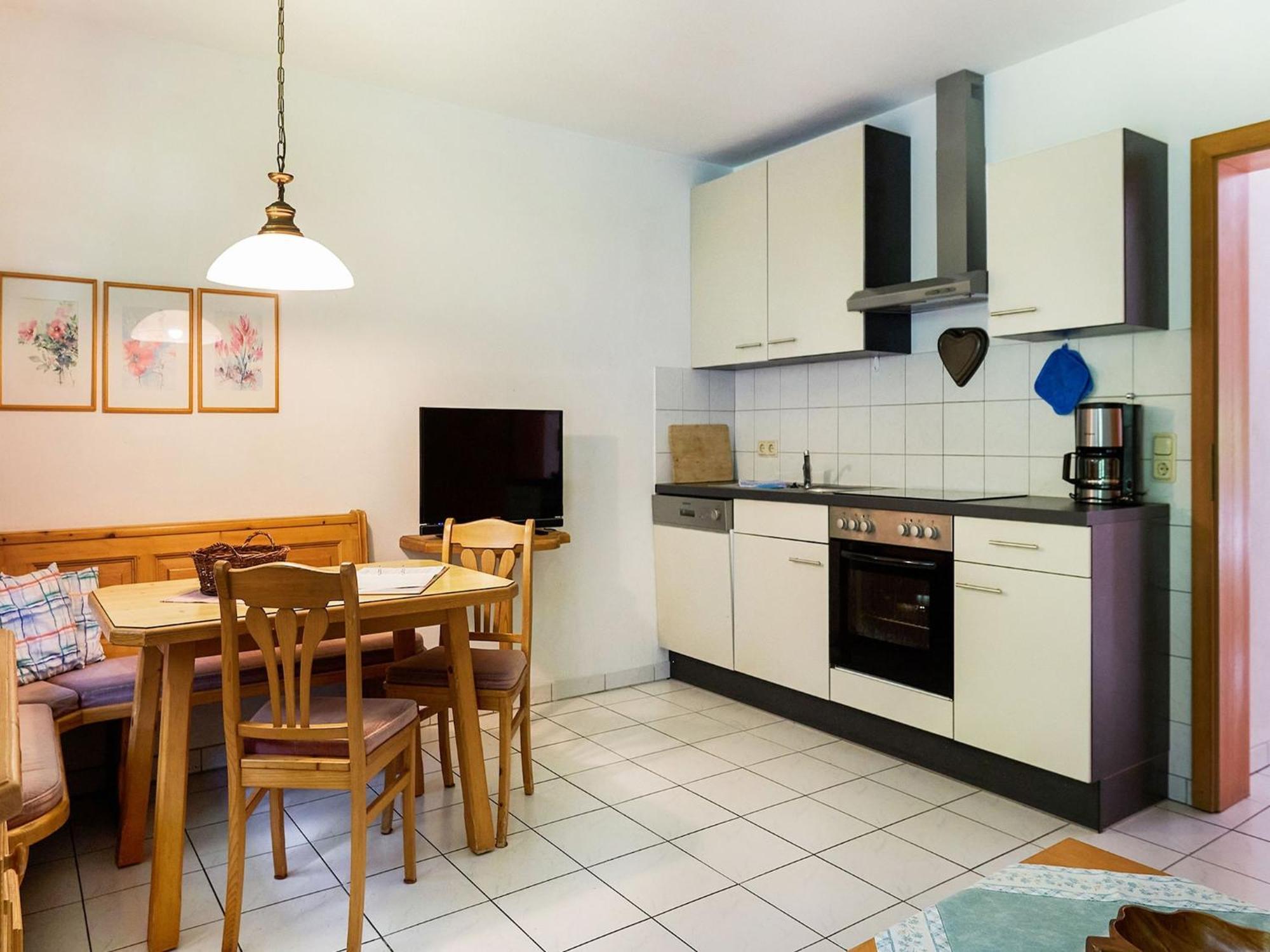 Apartment With Balcony In Schoenau Am Koenigssee Exteriör bild