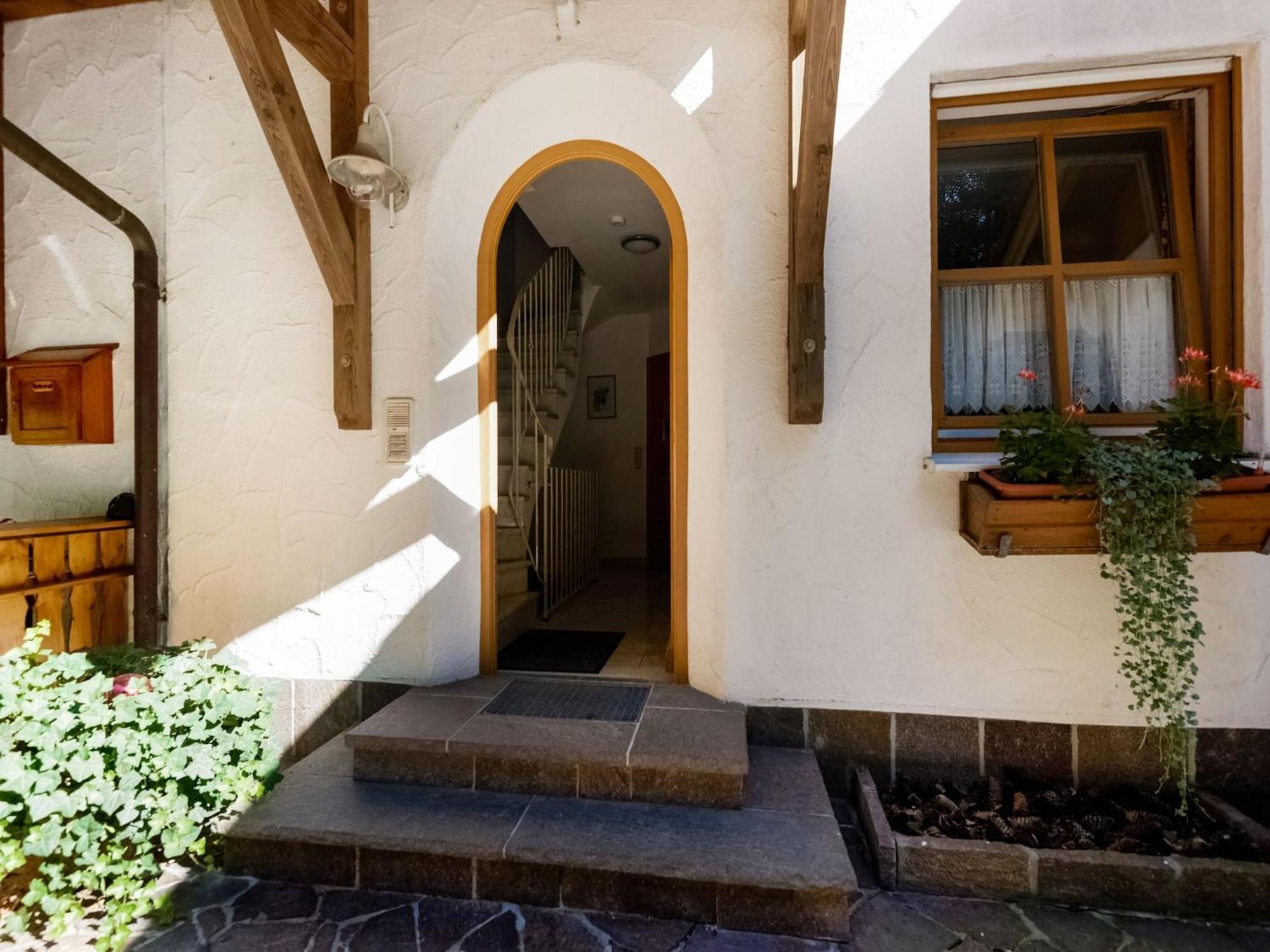 Apartment With Balcony In Schoenau Am Koenigssee Exteriör bild